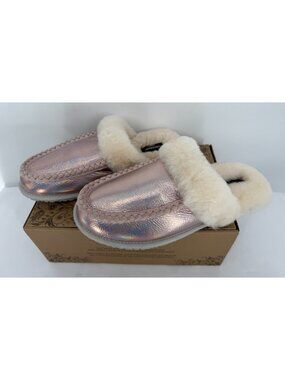 NIB Manitobah Canada Cabin Slides Slippers Real Sheepskin Fur Pink Leather Sz 10